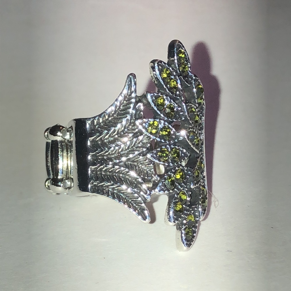 Silver Tone Green Crystal Leaf Statement Ring - Picture 6 of 6